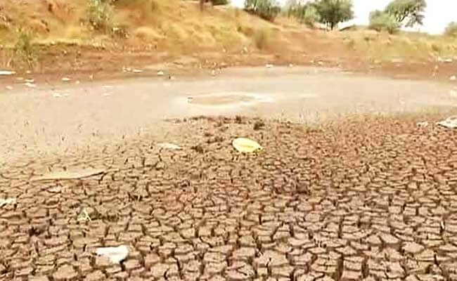 दिनोंदिन बढ़ रहा सूखे का संकट, तनावग्रस्त केंद्र सरकार नहीं भेज रही समय पर मदद