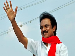 MK Stalin Escapes Unhurt In Car Mishap MK Stalin Escapes Unhurt In Car Mishap