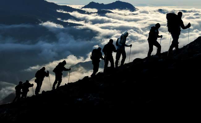 Despite Back-To-Back Disasters, Climbers Return To Everest