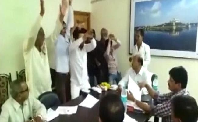 Watch: When Nagging The PWD Didn't Work, They Did A 'Snake Dance'