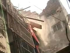 2 Killed, 2 Hurt As 80-Year-Old Building Collapses In Old Delhi