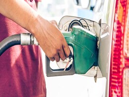 Petrol-Diesel Price Today : दो दिनों के ब्रेक के बाद फिर पेट्रोल-डीजल के दामों पर लगा झटका, आज इतना बढ़ा रेट Petrol-Diesel Price Today : दो दिनों के ब्रेक के बाद फिर पेट्रोल-डीजल के दामों पर लगा झटका, आज इतना बढ़ा रेट