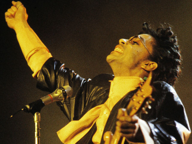 Prince, Genius and Showman: 10 Key Dates in His Life