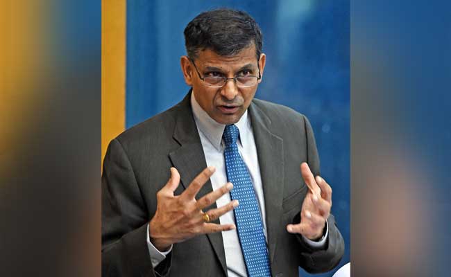 To Feel <i>Aam Aadmi</i>'s Pain, Do This: Raghuram Rajan's Advice To Babus