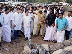 Congress Leader Rahul Gandhi Visits Fire Accident Site In Kerala