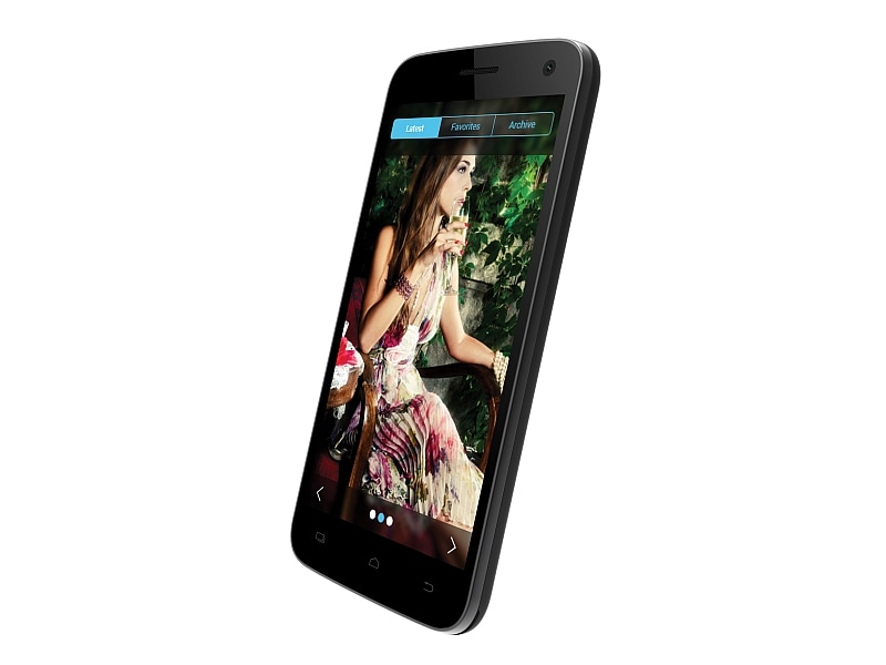 5 इंच एचडी डिस्प्ले से लैस इस स्मार्टफोन की कीमत है 3,599 रुपये