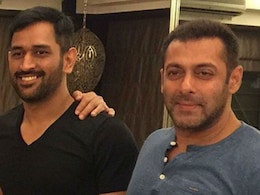 When Mahendra Singh Dhoni Met Salman Khan at His Bandra Home When Mahendra Singh Dhoni Met Salman Khan at His Bandra Home