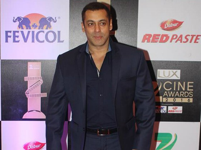 For Salman Khan, a Special Screening of Manoj Bajpayee's Traffic