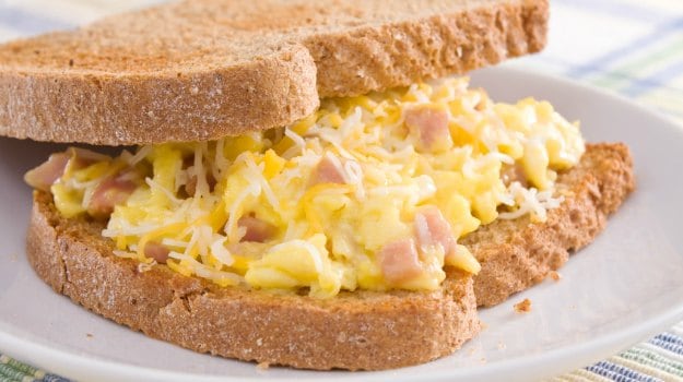 Cheesy Scrambled Egg Sandwich