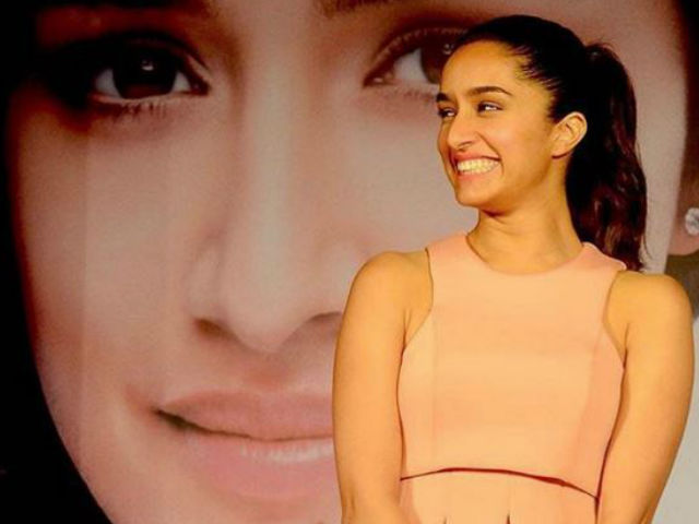 Shraddha Kapoor Will Sing 'All Her Songs' in <i>Rock On 2!!</i>