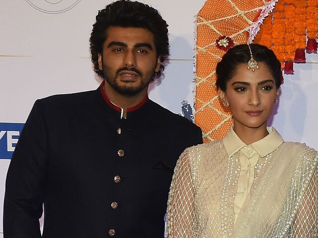 #RoyalVisitIndia, So What? It's Selfie First for Alia, Sonam and Arjun