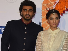 #RoyalVisitIndia, So What? It's Selfie First for Alia, Sonam and Arjun #RoyalVisitIndia, So What? It's Selfie First for Alia, Sonam and Arjun