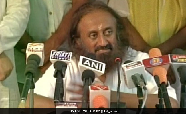 Sri Sri Ravi Shankar Sent Peace Message To ISIS, Received Photo Of Beheaded Man