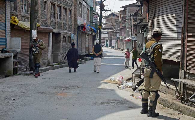 Mehbooba Mufti Visits Victims' Families As Tension Prevails In Kashmir