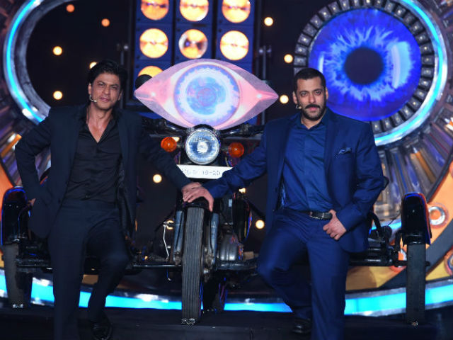 For Shah Rukh Khan, Tips on Not Losing Stardom to Salman From RGV