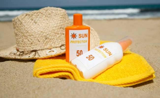 Common Sunscreen Ingredients May Disrupt Sperm Function: Study