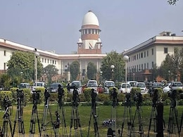 300 करोड़ रुपये के सोने की चोरी : जांच के लिए दर-दर भटका खुफिया विभाग का अधिकारी, अब सुप्रीम कोर्ट में 300 करोड़ रुपये के सोने की चोरी : जांच के लिए दर-दर भटका खुफिया विभाग का अधिकारी, अब सुप्रीम कोर्ट में