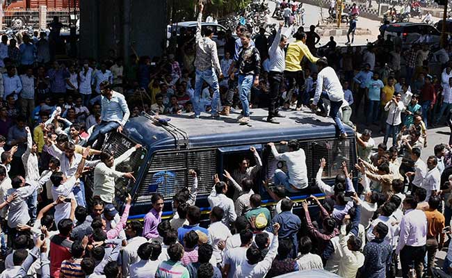 500 Held, Curfew Imposed After Patel Protesters, Police Clash In Gujarat