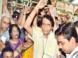 Commuters Take Suresh Prabhu For A Ride Through Mumbai's Railway Woes Commuters Take Suresh Prabhu For A Ride Through Mumbai's Railway Woes