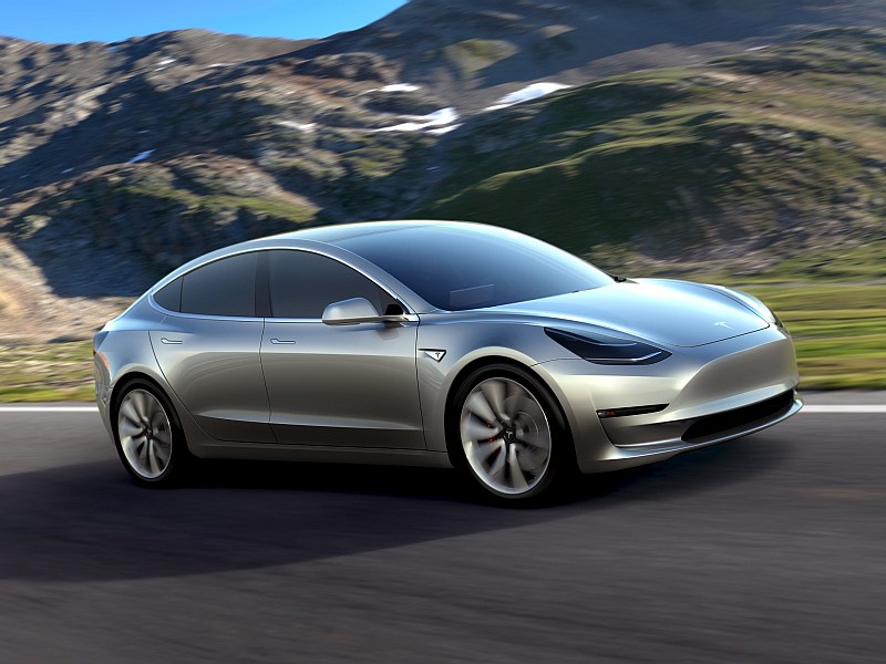 Fiat Boss Skeptical Of Tesla Model 3's Success; Will Create a Rival if Profitable