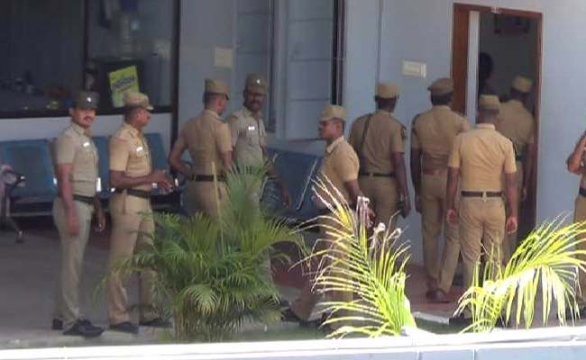 Cash For Vote Allegation Against AIADMK As Rs 10 Crore Seized In Tamil Nadu
