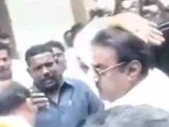 Video Of DMDK Chief Vijayakanth Gesturing At Journalists Goes Viral