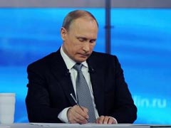 'Vladimir Putin's Bridge' Edges Closer To Annexed Crimea Despite Delays