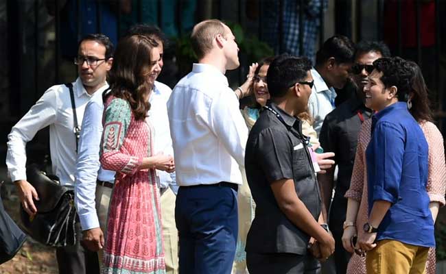 In Mumbai, Kate Middleton Plays Cricket With Sachin Wearing Anita Dongre