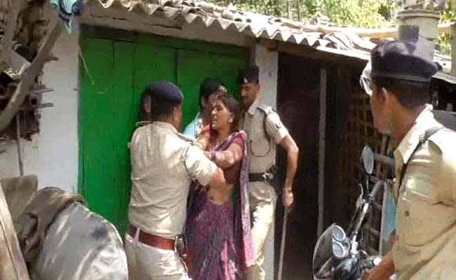 How Senior Patna Cop Treated A Woman Is Caught On Camera