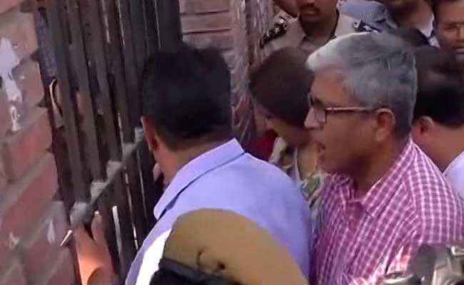 PM Modi's Degree Authentic, Says Delhi University Amid AAP Allegations