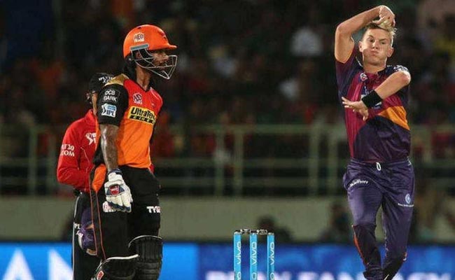 हैदराबाद के खिलाफ एडम जम्पा ने किया कमाल, IPL इतिहास का दूसरा बेहतरीन प्रदर्शन