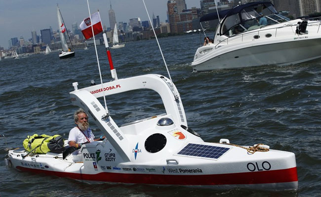 Polish Grandpa Gives Up Atlantic Kayak Crossing Bid