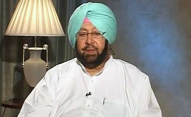 Congress's Amarinder Singh Storms Into Police Station, Warns Officials Of 'Fake' Cases