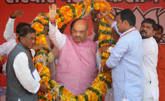 Amit Shah Moves To Divide Yadavs In UP, Nitish-Lalu In Bihar