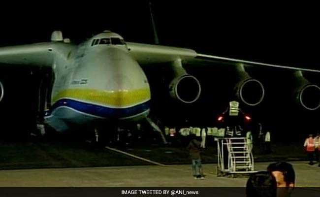 भारत में पहली बार उतरा एन्टोनोव एएन - 225 मृया, दुनिया का सबसे बड़ा मालवाहक विमान