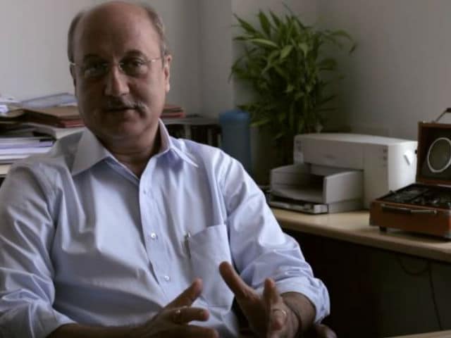 Anupam Kher's Film Screened Open Air in Jadavpur University Amid Protests