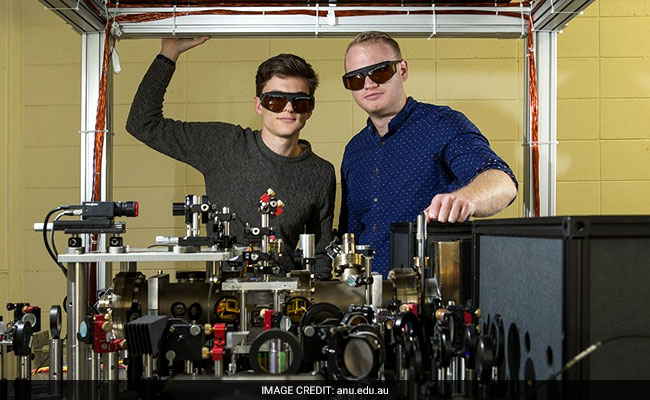 Artificial Intelligence Replicates Nobel Prize-Winning Physics Experiment