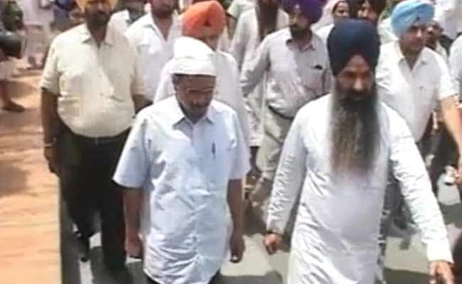 Arvind Kejriwal Woos Deras, Eyes Religious Vote Bank In Punjab