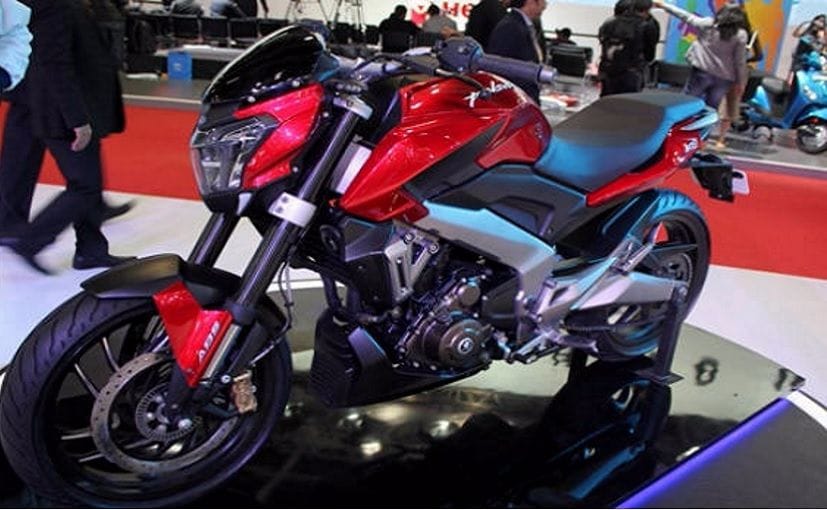 Bajaj Pulsar CS400 at 2014 Auto Expo