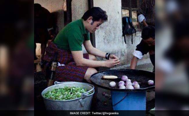 This Pic of Bhutan's King Chopping Onions and Chillies is Trending