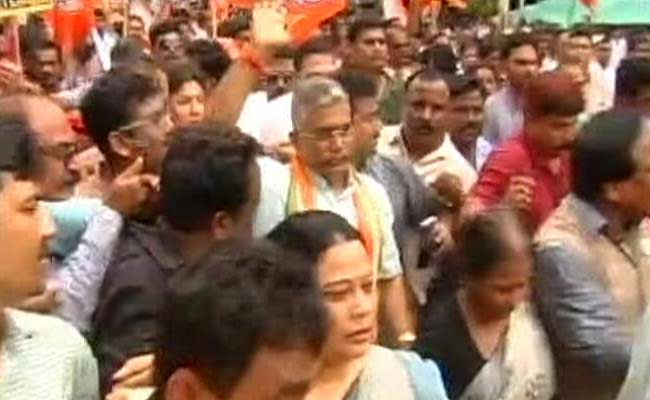 BJP's Bid To March Towards Mamata Banerjee's Residence Foiled