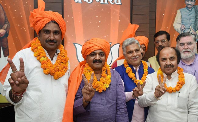 BJP Targets AAP Over Low Vote Share In MCD Byelections