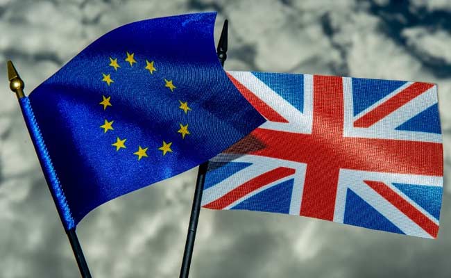UK Nobel Winners Back EU After Brexit Poll Boost