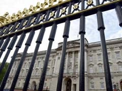 British Police Say Lifting Road Closures Near Buckingham Palace