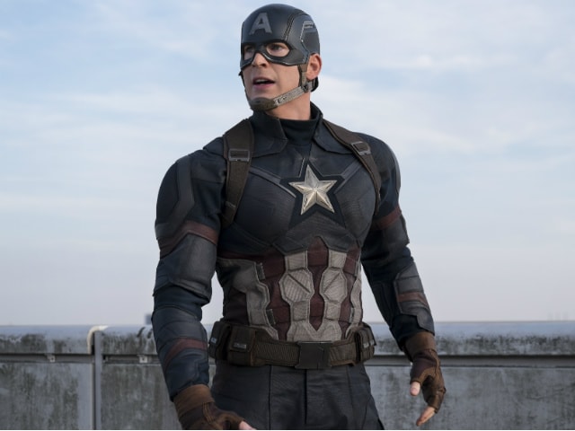 Twitter Wants Captain America to Have a Boyfriend. Yay or Nay?