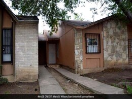 Children Tied Up In Texas Back Yard Had 'Hundreds Of Injuries And Scars,' Police Say Children Tied Up In Texas Back Yard Had 'Hundreds Of Injuries And Scars,' Police Say