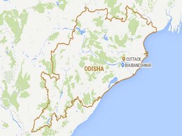 ओडिशा में पुल से गिरी बस, 16 की मौत, 30 लोग घायल ओडिशा में पुल से गिरी बस, 16 की मौत, 30 लोग घायल