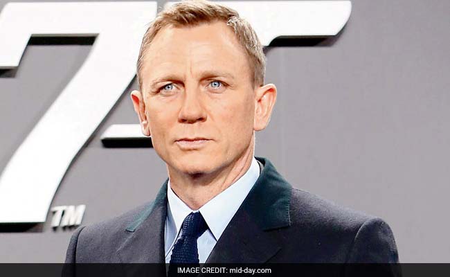 Daniel Craig To Be Star Attraction At Bollywood Vs Politicians Charity Football Match
