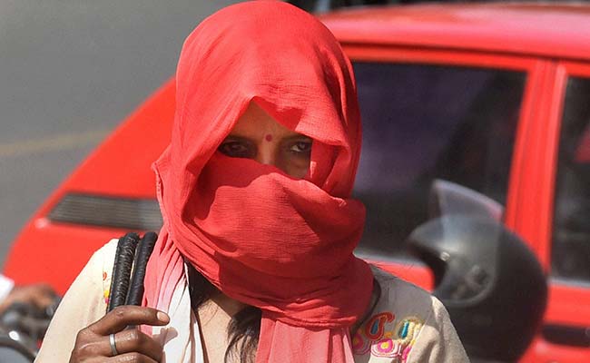 Mercury Rises To 40 Degrees Celsius In Delhi, First In The Season