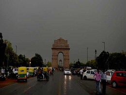 Mercury Dips In Delhi After Overnight Rains Mercury Dips In Delhi After Overnight Rains